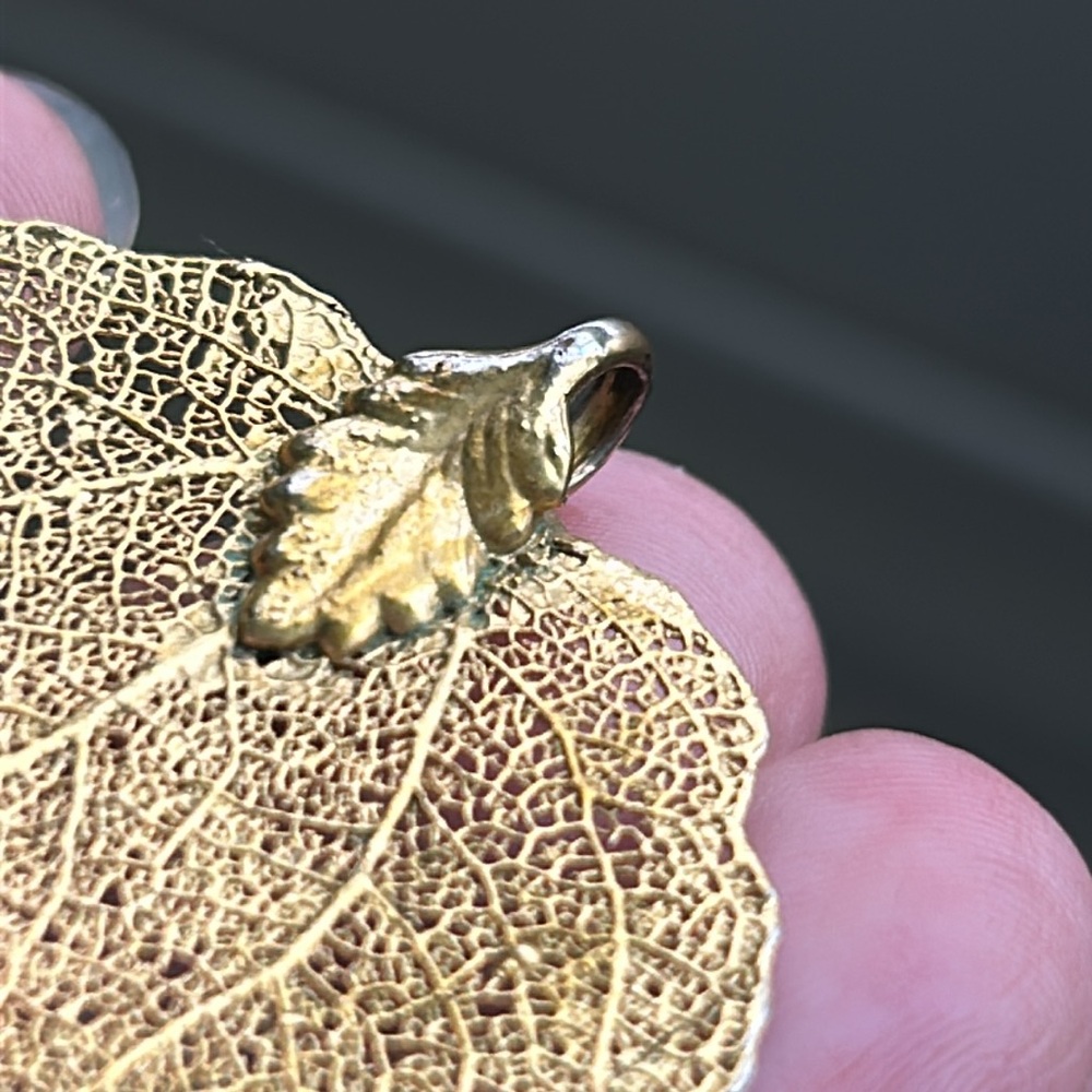Vtg 24k Gold Dipped Aspen Leaf Pendant - image 4